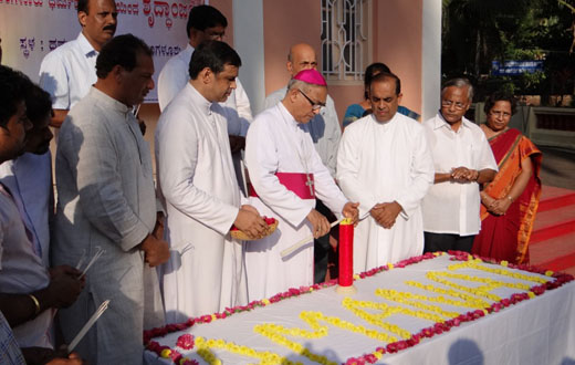 Mangalore Diocese homage to Delhi rape victim
